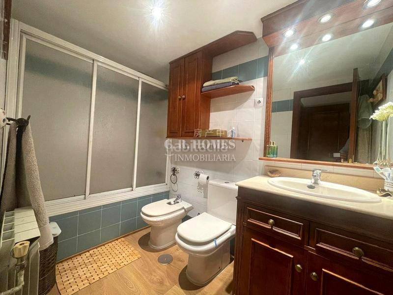 Foto c70fdbb2-fc5b-419a-b9e3-1810d4745748. Flat with heating parking pool in Getafe norte Getafe