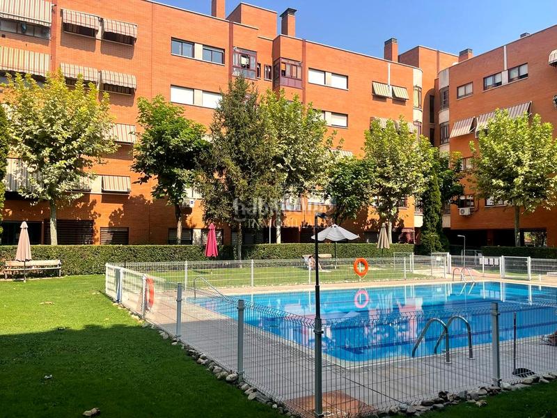 Foto f72757b3-a7df-4402-adbc-3dd63f343188. Flat with heating parking pool in Getafe norte Getafe