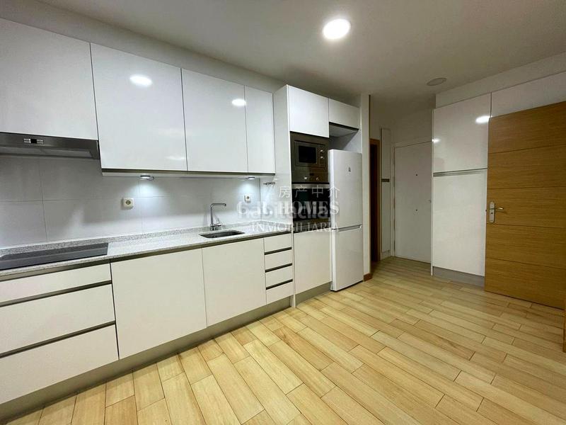 Foto 7e7f0d47-44a5-4aa0-b677-527a03755fca. Planta baixa a San Isidro Getafe