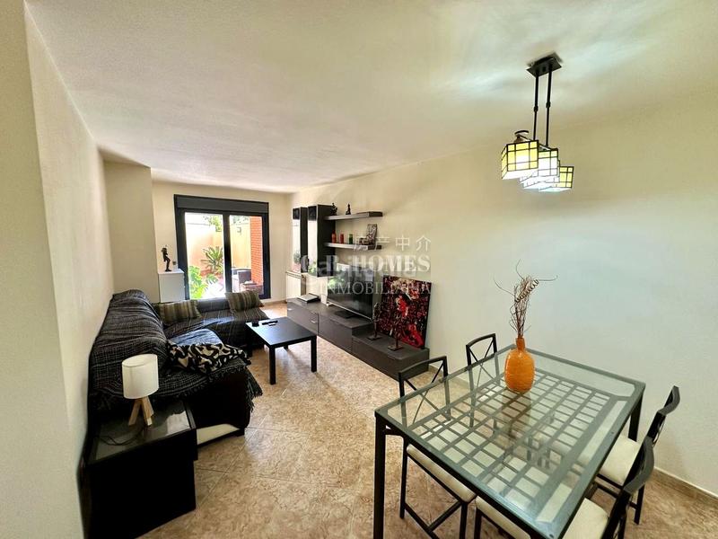 Foto 0a272b89-d0c5-4677-b0eb-72633b738ff9. Ground floor with heating parking pool in Estación Valdemoro