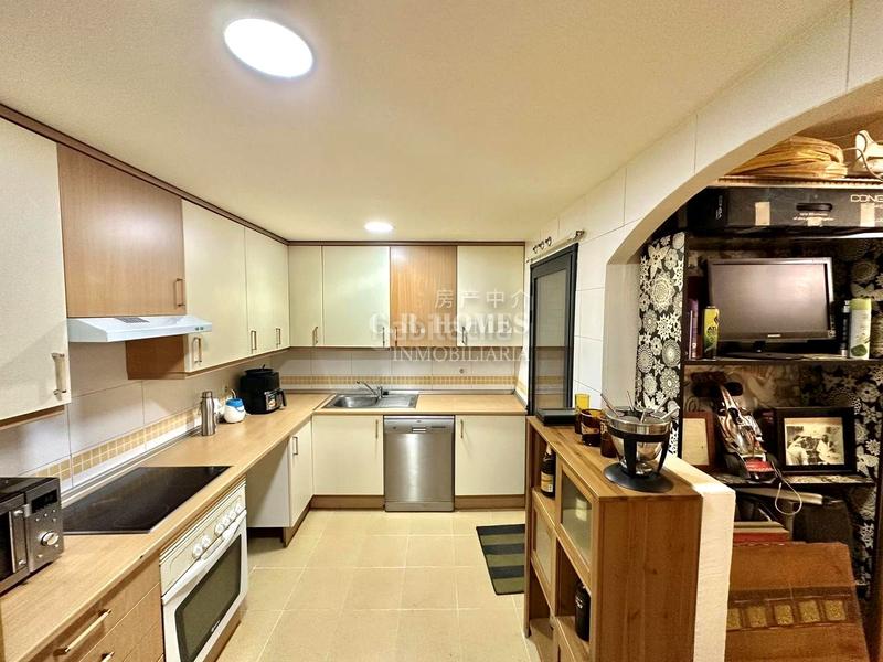 Foto f723a201-fdf3-4eea-86a9-bdca7f2c5372. Ground floor with heating parking pool in Estación Valdemoro
