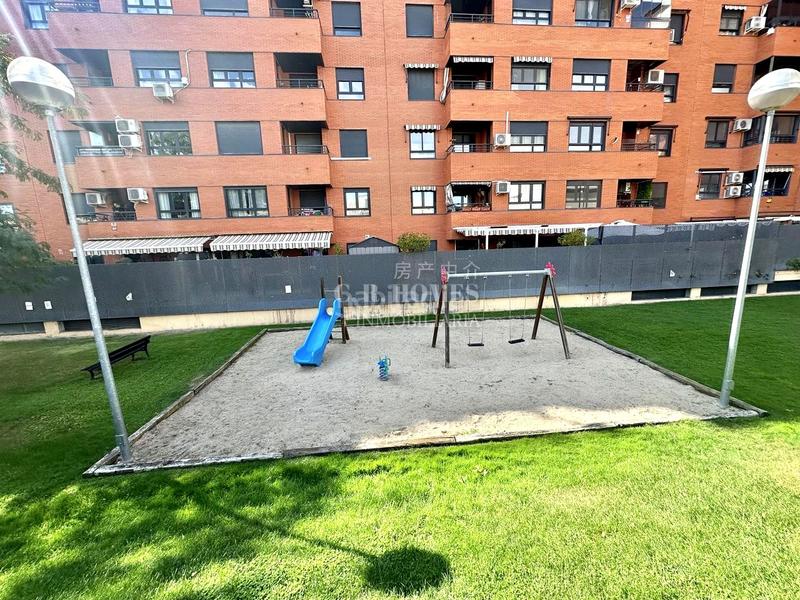 Foto a747c339-425e-4230-93ff-562ee934f874. Planta baixa amb calefacció aparcament piscina a Valdemoro