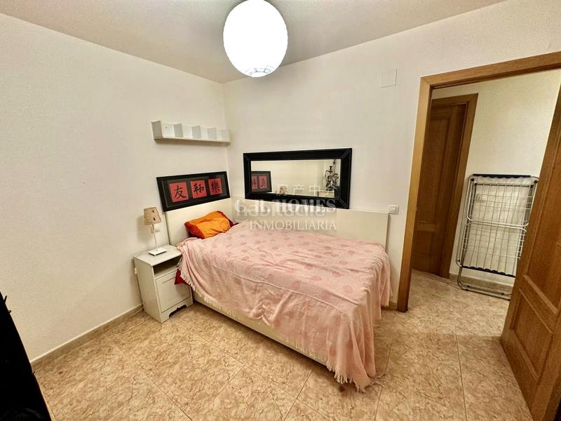 Foto f6ce79a7-71aa-4c36-a686-d42a95bd7732. Planta baixa amb calefacció aparcament piscina a Valdemoro