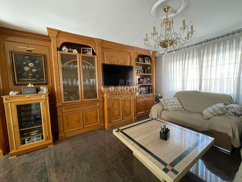 Foto 2fea3aa9-e1f3-40dc-b6bd-364406d81bd9. Casa a schiera con riscaldamento parcheggio in Sector 3 Getafe