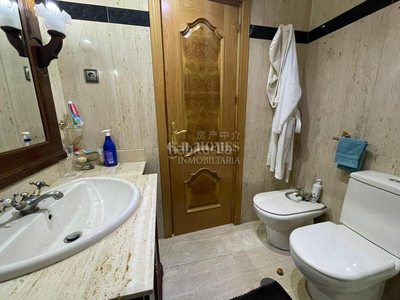 Foto 9ded9905-e877-4704-b31f-e11ac71bff23. Casa a schiera con riscaldamento parcheggio in Sector 3 Getafe