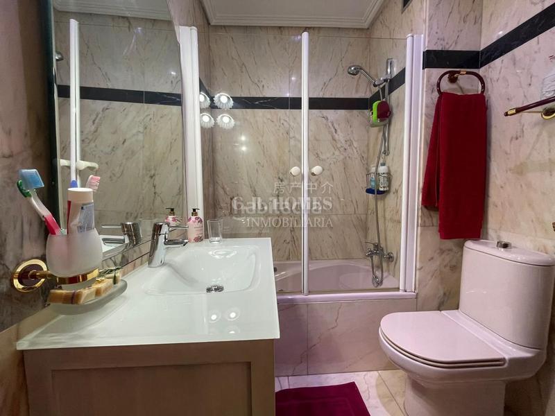 Foto dcd15652-9e67-4457-bbb2-4d838845b481. Casa a schiera con riscaldamento parcheggio in Sector 3 Getafe