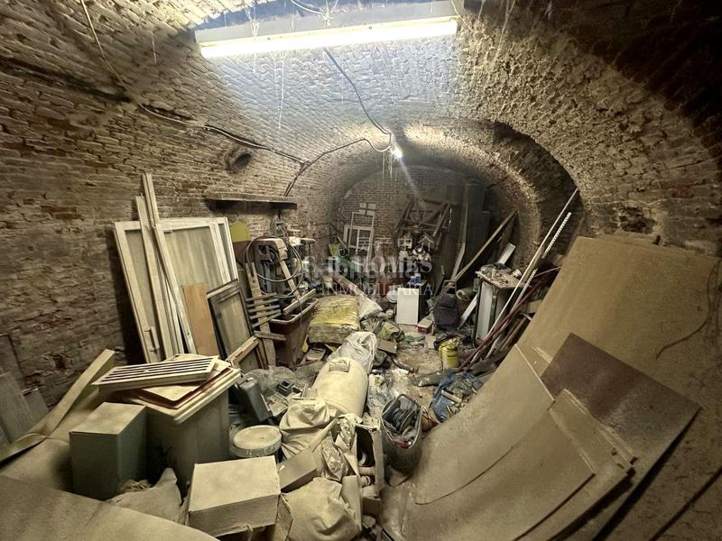 Foto 0b9b2f92-279e-4baf-8925-a7cf88417b11. Local comercial a Universidad-Malasaña Madrid