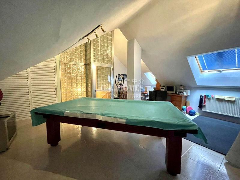 Foto ff29109b-afea-45eb-beb8-f0a3986c07f8. Casa a schiera con riscaldamento parcheggio piscina in Fuenlabrada