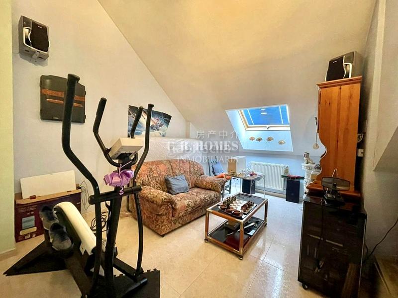 Foto bbce99c1-68ef-4e72-b3fa-f59dd3b386f6. Reihenhaus mit heizung parking pool in El Arroyo-La Fuente Fuenlabrada