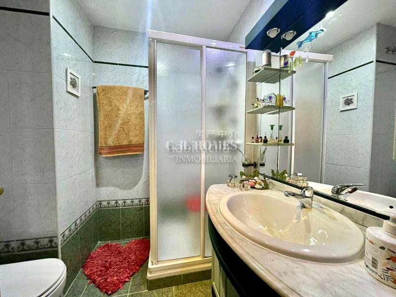 Foto 20d429f9-62b0-4737-b112-3763ab4a71f8. Semi detached house with heating parking pool in El Arroyo-La Fuente Fuenlabrada