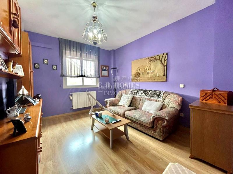 Foto 4dbe24e9-a005-437f-a755-47f1c2ac6161. Semi detached house with heating parking pool in El Arroyo-La Fuente Fuenlabrada