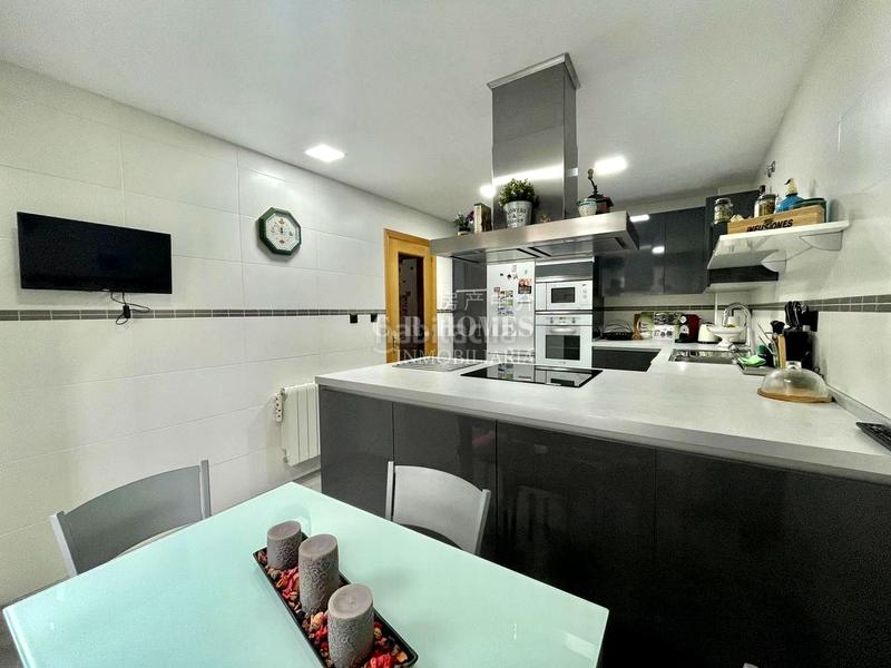 Foto 93b8e513-a73e-4a55-933b-c4da7ae7186c. Semi detached house with heating parking pool in El Arroyo-La Fuente Fuenlabrada