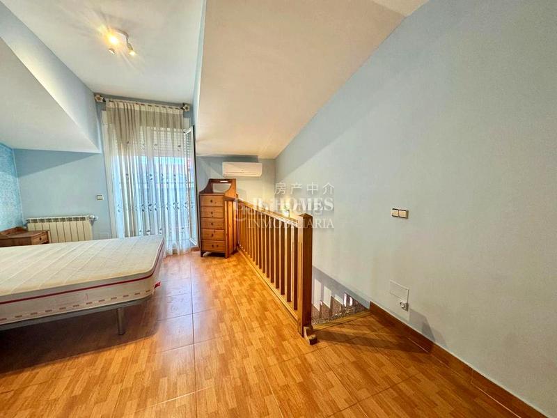 Foto 0dd3d529-e387-4cb5-a419-d1b236b0482a. Dúplex amb calefacció aparcament a Las Dehesillas-Vereda de los Estudiantes Leganés