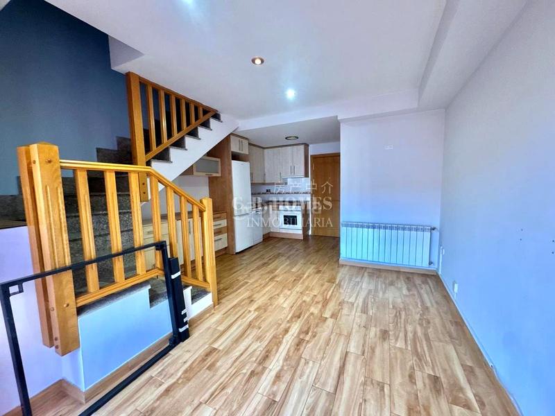 Foto 8d864df8-ec6b-40b8-acc4-8428cce49f98. Dúplex amb calefacció aparcament a Las Dehesillas-Vereda de los Estudiantes Leganés