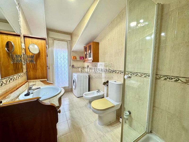 Foto a4f8614c-530a-48d0-ab68-f51695a5494d. Dúplex amb calefacció aparcament a Las Dehesillas-Vereda de los Estudiantes Leganés