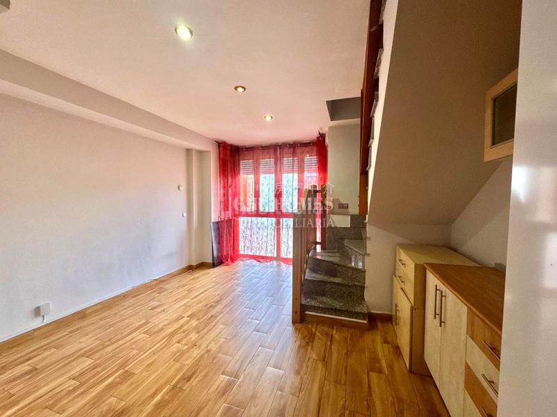 Foto b6beff94-40e5-4569-9963-df70acd5645e. Dúplex amb calefacció aparcament a Las Dehesillas-Vereda de los Estudiantes Leganés