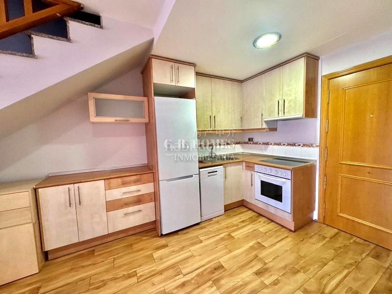 Foto e7f89425-ae7b-4f80-a967-240c4b56d34d. Dúplex amb calefacció aparcament a Las Dehesillas-Vereda de los Estudiantes Leganés