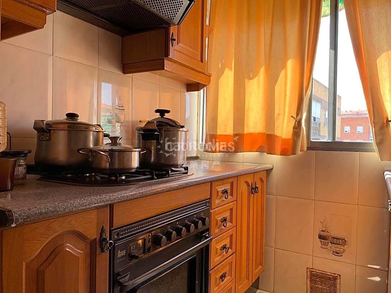 Foto c9d1d7c8-5af0-4c1b-86f3-bbf7c63e321b. Appartement avec chauffage dans Juan de la Cierva Getafe