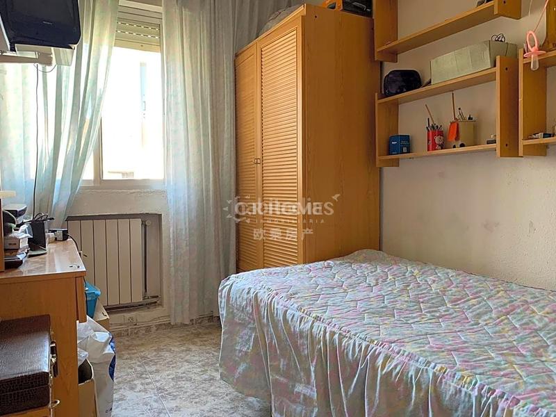 Foto d59f756b-8a14-49ca-84c0-d766ad5816c0. Piso en Juan de la Cierva Getafe