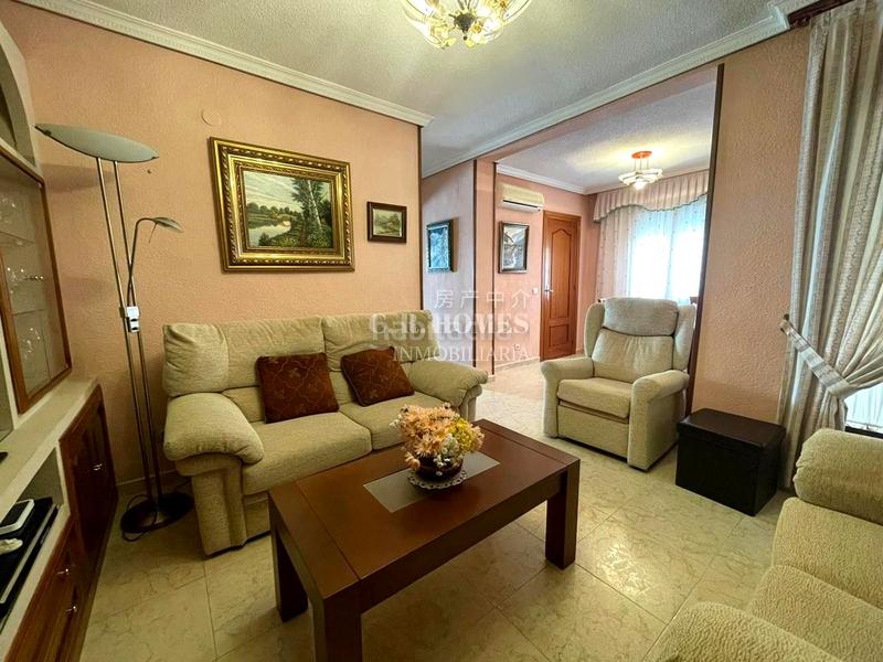 Foto 1b775d49-0da7-45f2-8f2d-4bf68f0f3284. Appartement avec chauffage dans Universidad Getafe