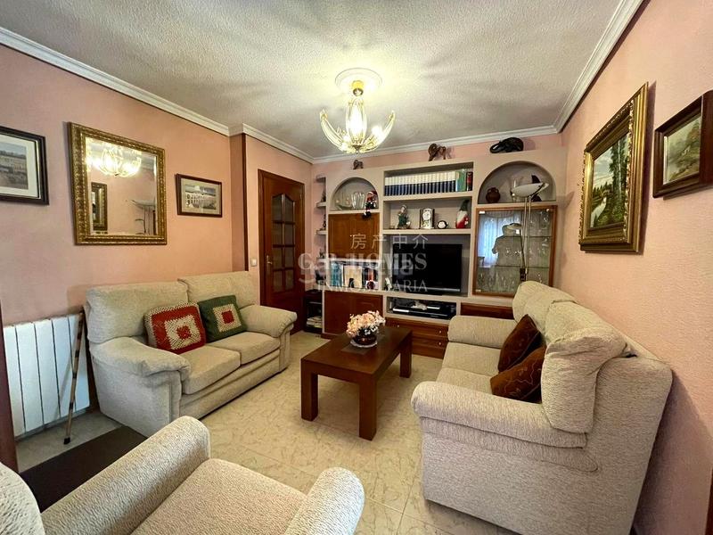 Foto 52a07f71-a8a8-4ef8-9821-dfa4e5016525. Appartement avec chauffage dans Universidad Getafe