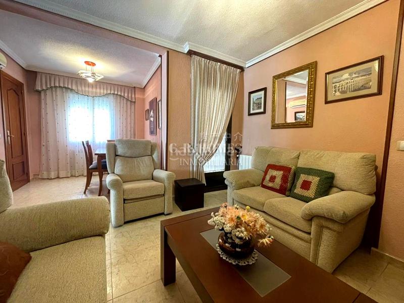 Foto 60dfe945-a4f0-43df-bc8e-d5f239cd15b0. Appartement avec chauffage dans Universidad Getafe