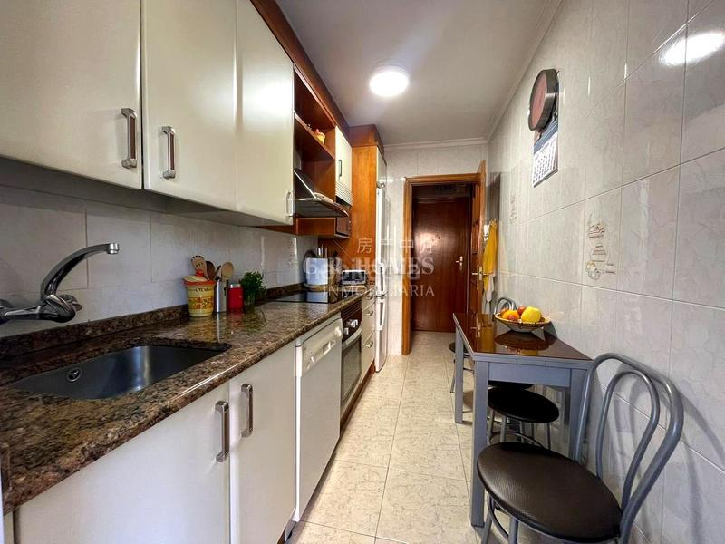 Foto 3a54b0a9-7887-4bd8-8dfb-32b833ab7c53. Etagenwohnung mit heizung in Universidad Getafe