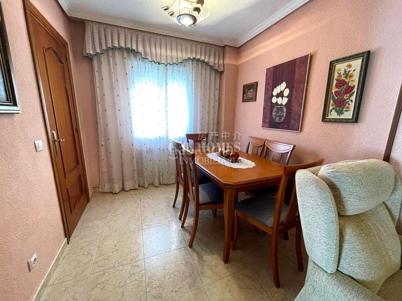 Foto f19a20a1-584d-4224-9d59-f2c3b008492b. Etagenwohnung mit heizung in Universidad Getafe