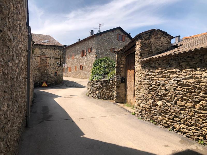 Foto 5838c3e2-a0d0-400b-a8bd-f416faea5530. Maison avec cheminée chauffage parking dans Puigcerdà