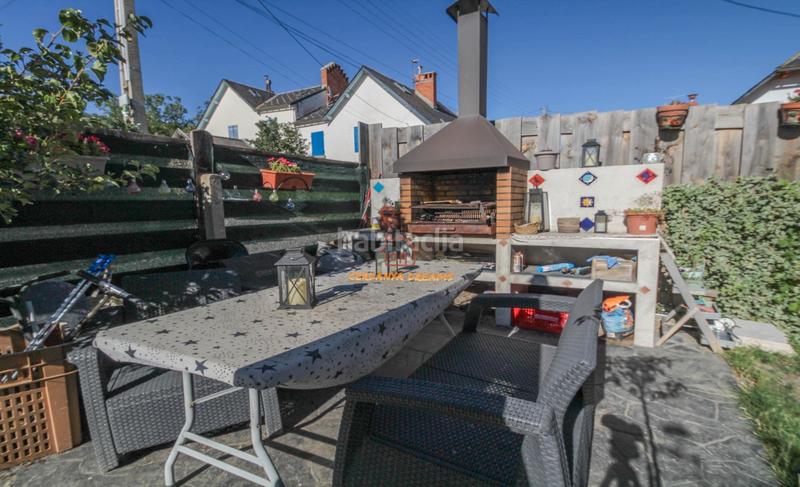 Foto e5871420-ff51-441b-adea-4662f73109b0. Casa pareada pareada con jardín en Enveitg