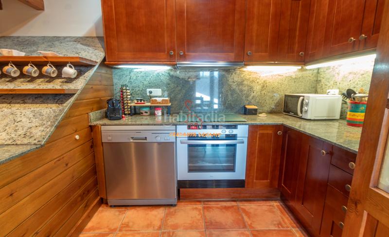 Foto f48dc178-e1c9-4a0b-a005-0eafe4500599. Duplex avec cheminée chauffage parking piscine dans Puigcerdà