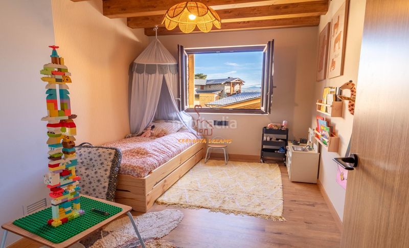 Foto c49041ad-1243-4924-a677-881d01a3b427. Casa adossada amb xemeneia calefacció aparcament a Fontanals de Cerdanya