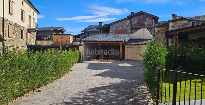 Foto d825a88e-8359-45b7-9009-3ff5aab06023. Casa adossada amb xemeneia calefacció aparcament a Fontanals de Cerdanya