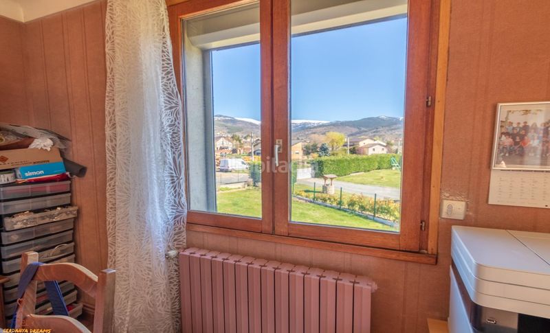 Foto 0a2ee62d-1aa4-40d5-b09c-8c2754f37a8f. Casa  con gran jardín en Osseja