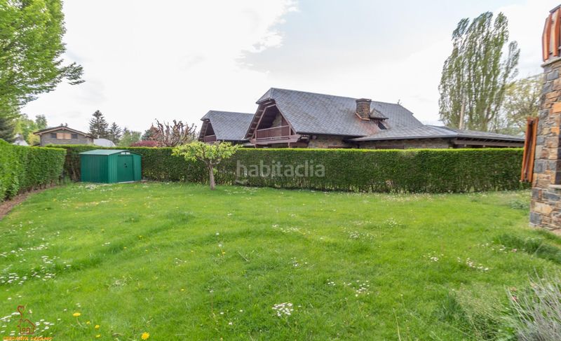 Foto 5eef3706-ae32-427d-81aa-6f9a14846b5e. Chalet  con jardín privado en Llívia