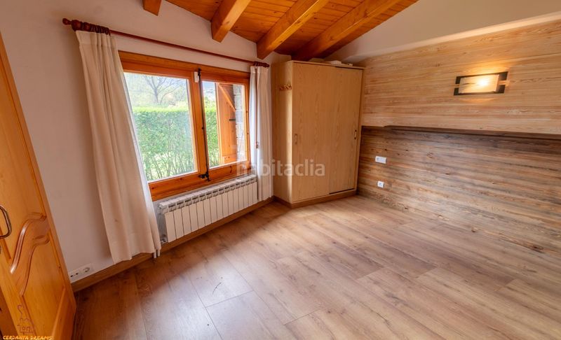 Foto 7eef9241-376a-4b0c-b67a-00e51ebe073e. Chalet  con jardín privado en Llívia