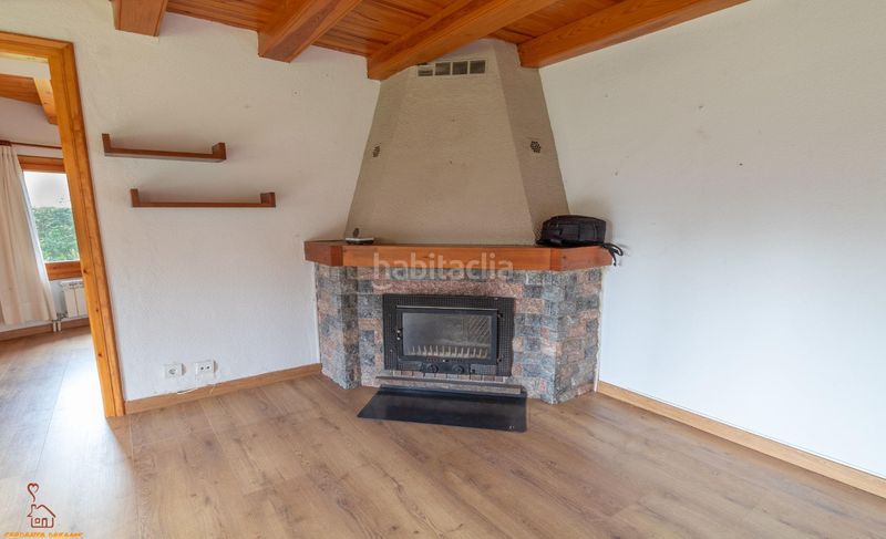 Foto e581f261-f78f-4f8f-ada1-00a6a7fd4609. Chalet  con jardín privado en Llívia