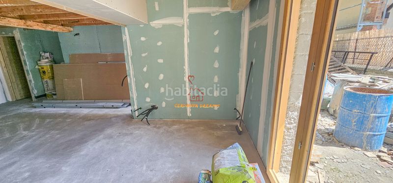 Foto aecf8c65-7eb8-4b00-8fd3-f21fe45de2d7. Casa amb xemeneia calefacció aparcament a Bourg-Madame