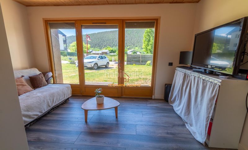 Foto 91b59335-07e2-4673-bed6-95d8b2956a88. Chalet en rue baillettes 1 casa con gran jardín en Latour de Carol
