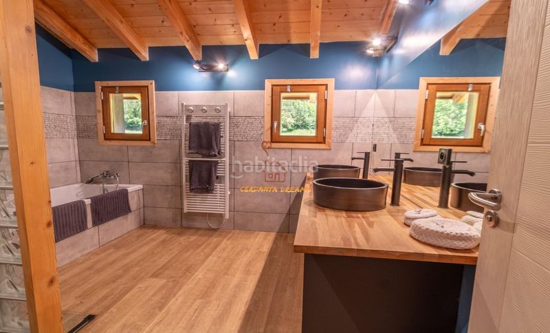 Foto e822d398-8175-4656-970a-90b5d8183463. Chalet en rue baillettes 1 casa con gran jardín en Latour de Carol