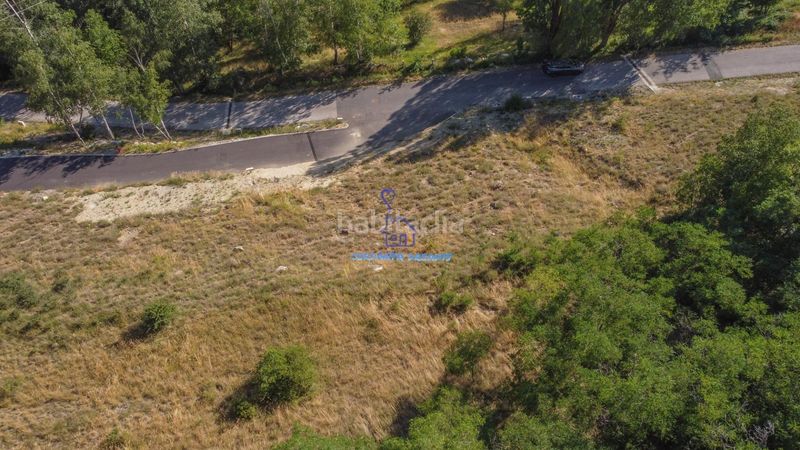 Foto cdee0021-422f-435a-8620-5ba4414b6d67. Terreny residencial a Enveitg