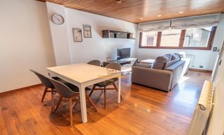 Apartment  Avinguda dels pirineus 32. Encantador apartamento con licencia turística
