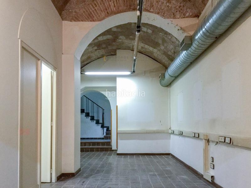 Foto 860d8368-7083-4c85-88b5-33b00d30651d. Local comercial a Sant Antoni Barcelona