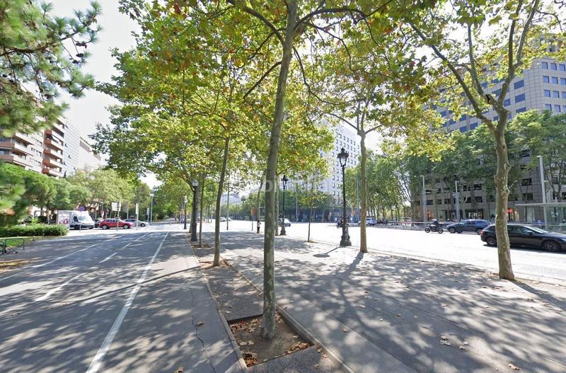 Foto 0ca5a5ca-0705-4f15-bc05-fe6f3168bfcd. Local comercial  en venta , ya arrendado, en excelente ubicación, junto a la av. diagonal con calle numancia a la altura de illa di en Barcelona
