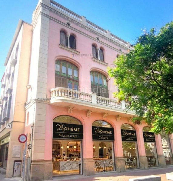 Foto 9a03ea18-3070-47a2-9a1a-038b88835d98. Edificio in plaça vella in Barri del Centre Terrassa