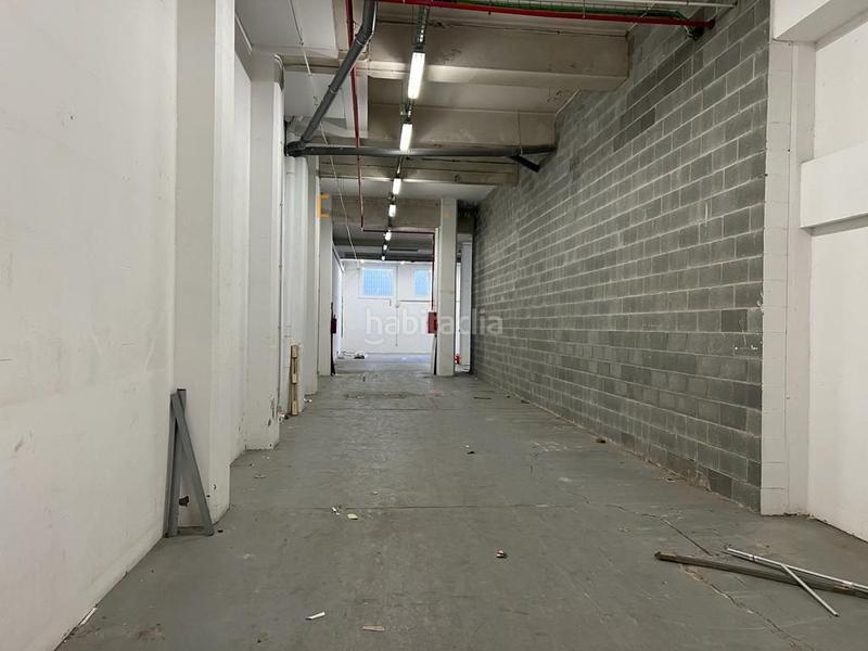 Foto 7f896b7c-8934-4957-87be-98959a38fbfe. Local comercial a Fort Pienc Barcelona