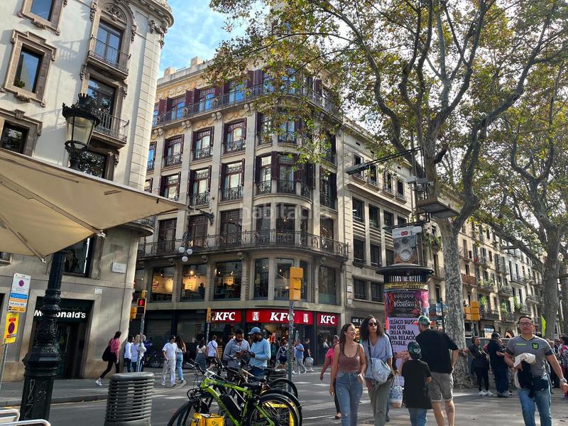Foto 08f0e5d3-8be3-4662-b645-4ff6f0745077. Local commercial dans Raval Barcelona