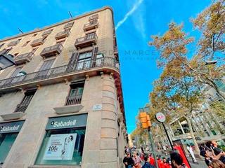 Lloguer Local Comercial  Arai. Local esquinero en alquiler en carai  barcelona