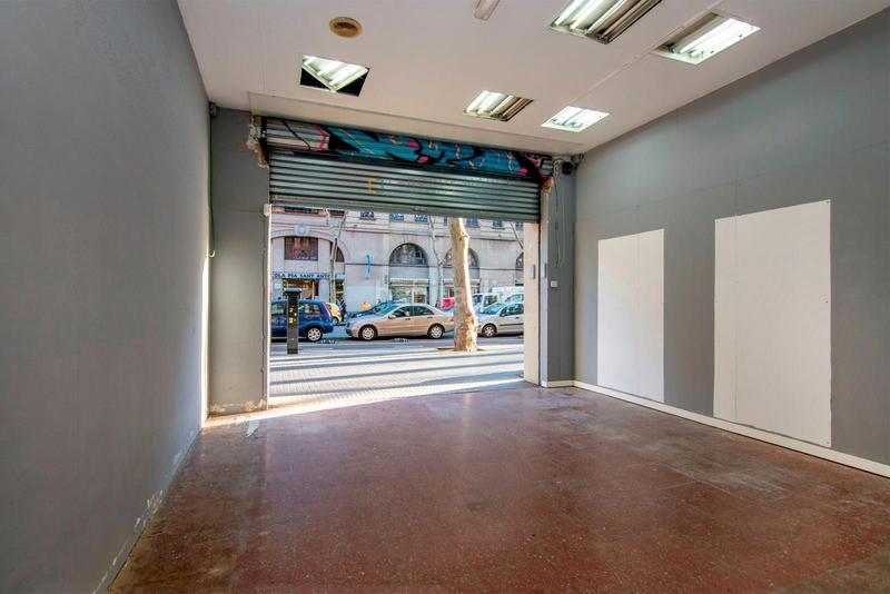Foto 22fdfe97-2528-4c6e-b4da-af8868cc7450. Lloguer local comercial a Sant Antoni Barcelona