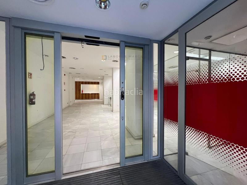 Foto aa180ce9-290f-4884-92af-2175b3764e8a. Location local commercial dans Gòtic Barcelona